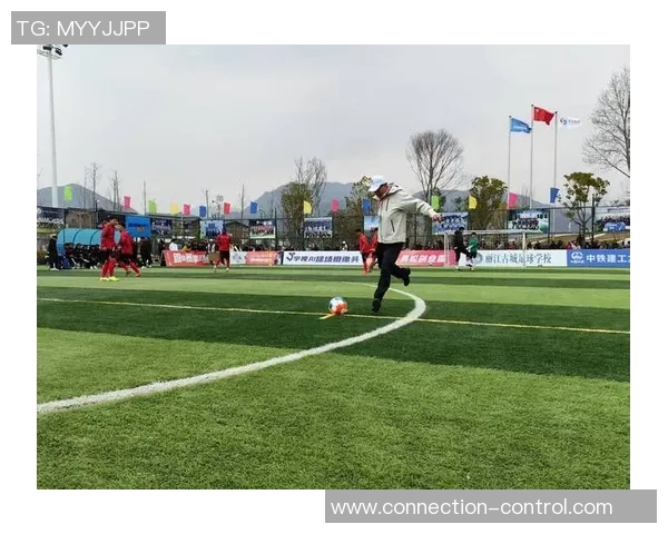 畅玩足球页游体验真实赛场激情与策略的完美结合